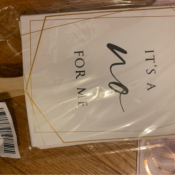 Bride-To-Be 👰🏻‍♀️ Bundle - Picture 10 of 16